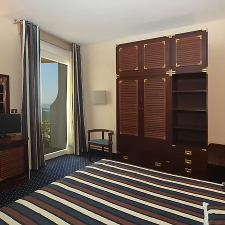 Hotel Anthony-3